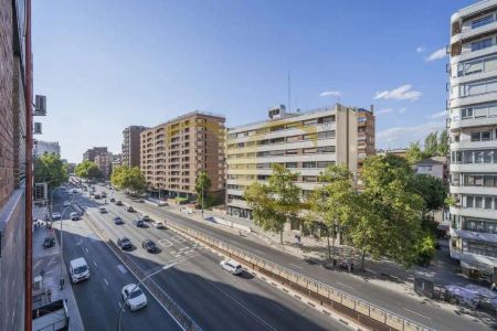 Madrid - Photo 2