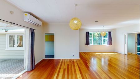 8 Richard Street, Belmont - Photo 2