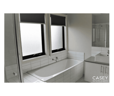 Convenient Location! - Photo 3