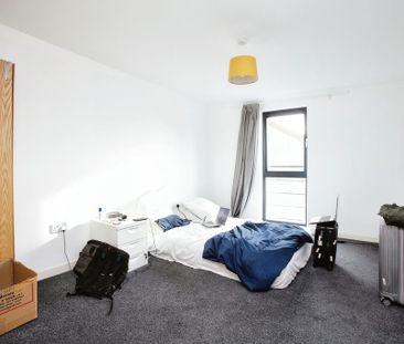 2 bedroom flat to rent - Photo 4