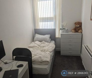 3 bedroom maisonette to rent - Photo 4