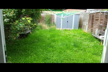 1 Bed Terraced House, Weald Lane, HA3 - Photo 5