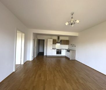 Sonnenverwöhntes Wohnvergnügen: Charmante Wohnung mit Balkon im Her... - Foto 2