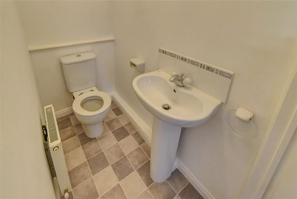 3 bedroom semi-detached house to rent - Photo 1