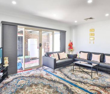 Beautiful Home - Photo 6