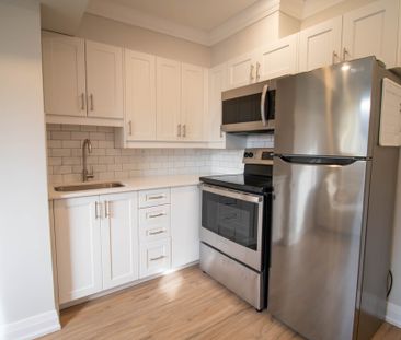 81 Empire St, Welland (Unit 7) - Extended Bachelor Apartment - Photo 1