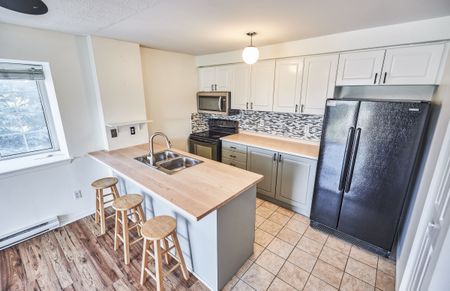 For Lease - 91 Aspen Springs Drive Unit# 306, Clarington, Ontario - Photo 2