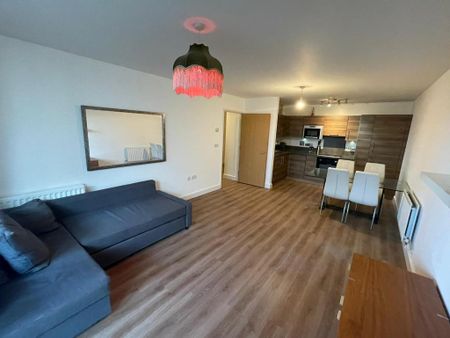 2 bedroom flat to rent - Photo 2