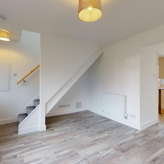 2 bedroom semi-detached house to rent - Photo 1