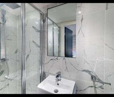 Studio Flat, Newcastle Road, RG2 - Photo 5