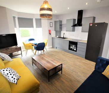 Flat, Edinburgh Road, Armley, LS12 3RW, Leeds - Photo 1