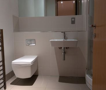 2 Bed Flat, The Exchange, CR0 - Photo 6