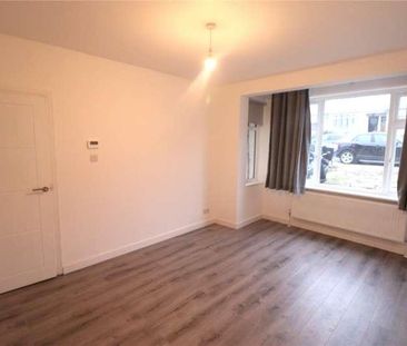 Burgess Avenue, Kingsbury, London, NW9 - Photo 2