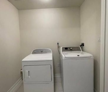 For Lease - 47 Kenneth Rogers Crescent, East Gwillimbury, Ontario - Photo 6