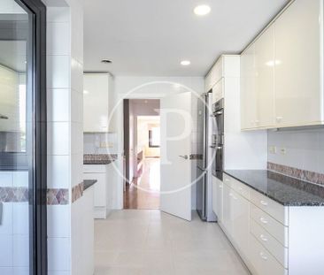 Luxury Flat for rent in Barcelona, Spain - Photo 3