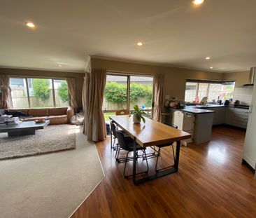 Charming Family Home in Papamoa - Photo 5