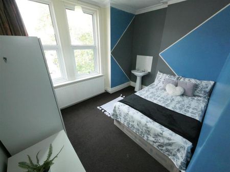 11 bedroom house share to rent - Photo 5