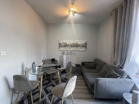 Apartment to rent in Cork, Montenotte - Photo 3