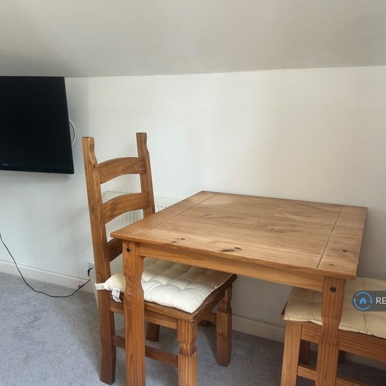 1 bedroom detached house to rent - Photo 1