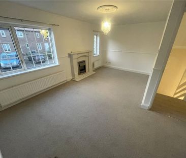 4 bedroom terraced house to rent - Photo 1
