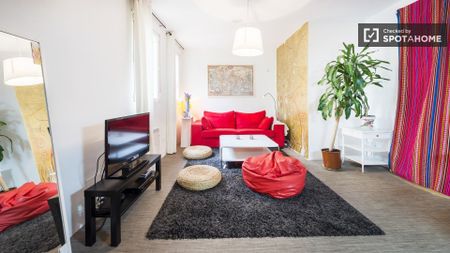 madrid, Community of Madrid 28012 - Photo 2