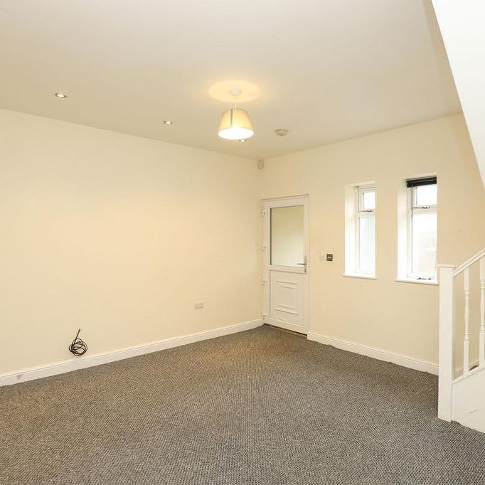 2 bedroom detached house to rent - Photo 1