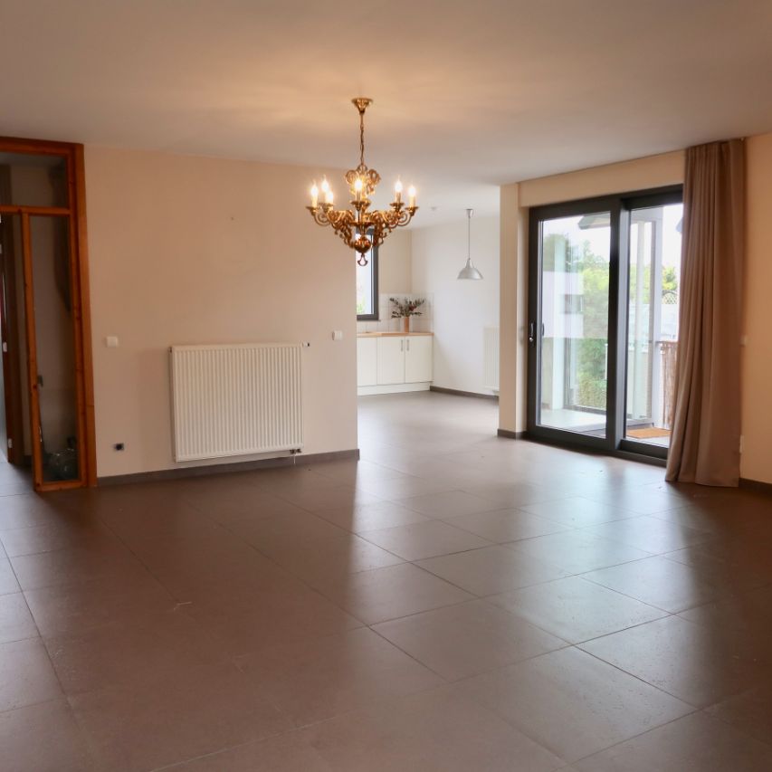 Appartement met 2 slaapkamers en carport! - Foto 1