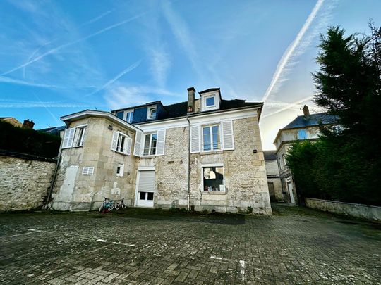 Appartement situé à Compiègne de 4 pièces en centre ville historique de 93.76 m2 - Photo 1