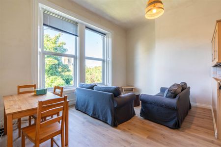 3 bed apartment to rent in Osborne Terrace, Jesmond, NE2 - Photo 2