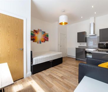 Studio to rent - Photo 5