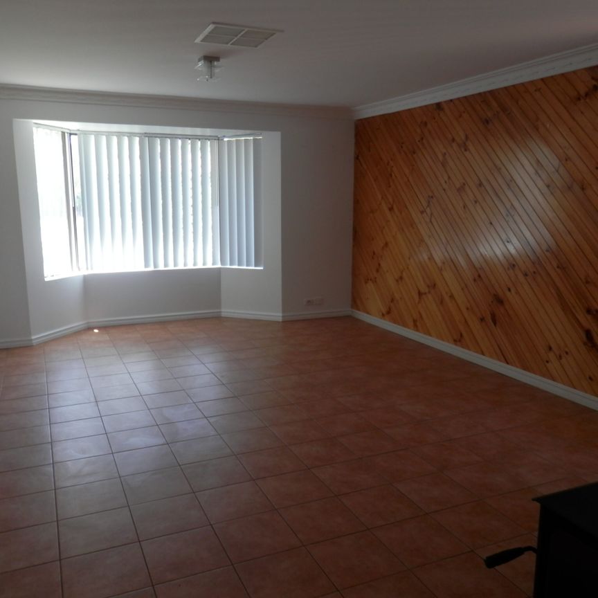 Great Location! - Photo 1