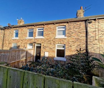 2 bedroom terraced house to rent - Photo 2