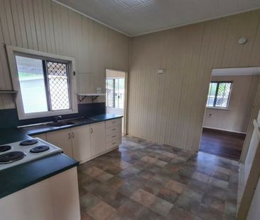 1/53 Goodwin Street, Currajong - Photo 4