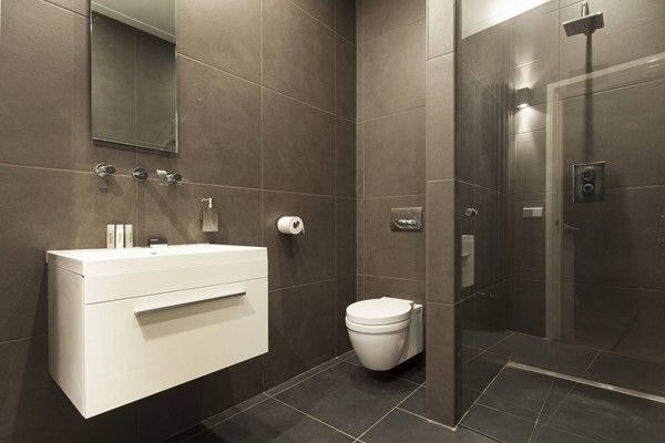 For rent: Spacious and light 2 bedroom & 2 bathroom luxury apartment with balcony located in the most sought after district of Amsterdam; Museumkwartier. - Photo 1