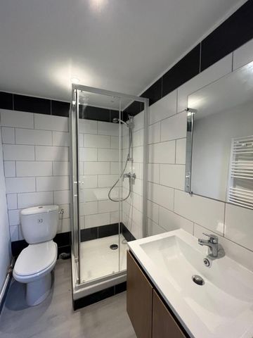 Location Appartement 2 pièces 29m² COULOMMIERS 77120 - Photo 5