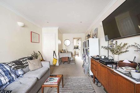 Sandringham Road, Hackney, E8 - Photo 4