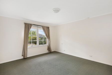 45 Greythorn Road, Balwyn North VIC 3104 - House For Rent | Domain - Photo 4