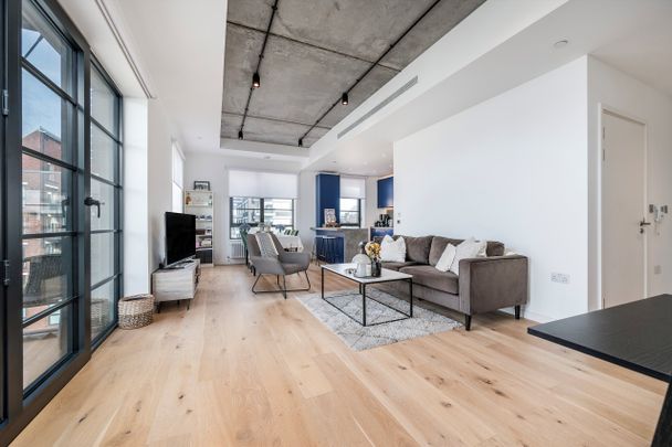 Orchard Place, Poplar, E14, London - Photo 1