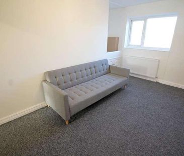 Bolton Road, BL8 - Photo 3