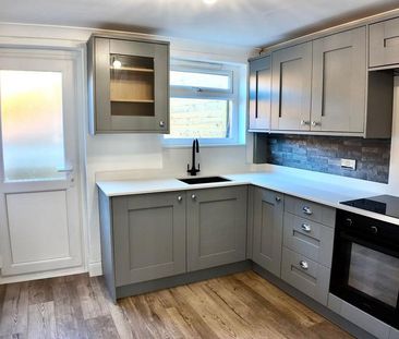 3 bedroom terraced house to rent - Photo 6