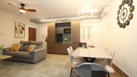 Piso de alquiler en Recogidas, Centro - Sagrario - Photo 5