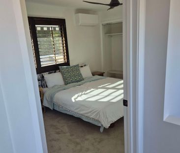 Burleigh Waters - Photo 2