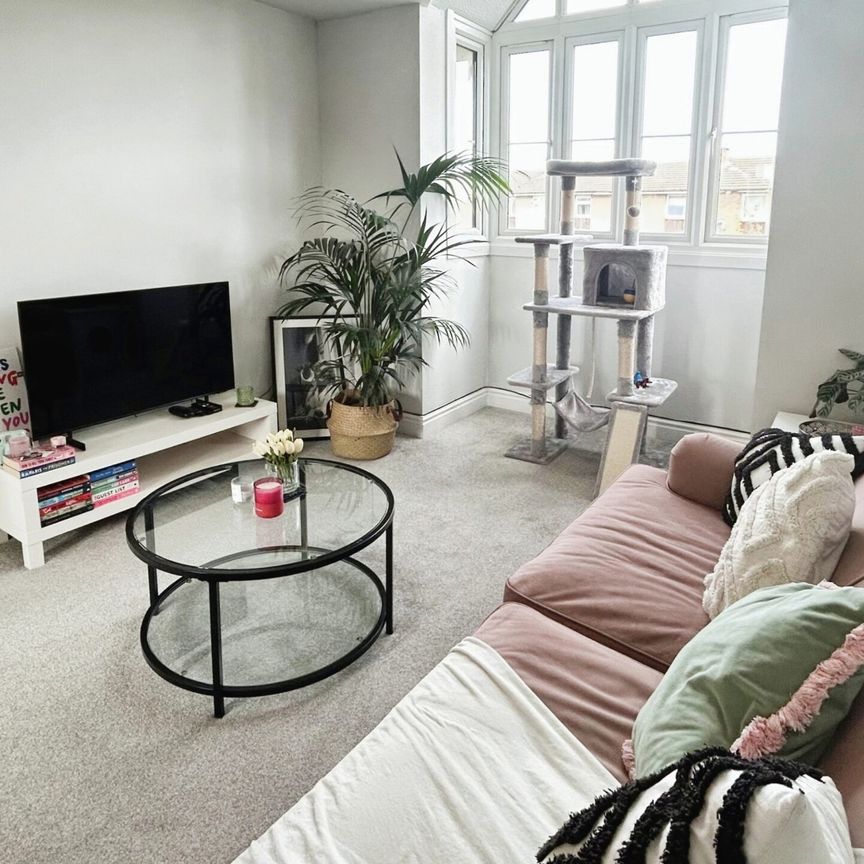 Two-Bedrooms Apartment - Photo 1