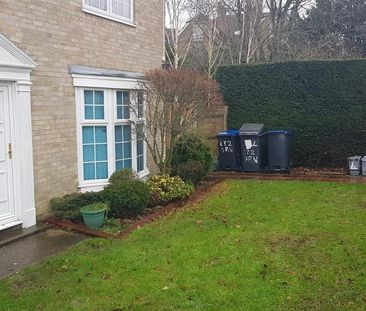 1 bedroom in a house share to rent - Photo 5