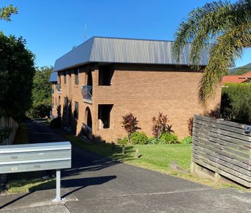 Convenient Location - Two Bedroom Unit! - Photo 1