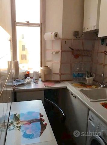CASTRO PRETORIO TERMINI TRILOCALE ARREDATO Con BAL - Foto 2