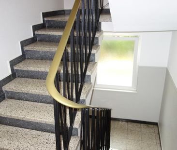 EXKLUSIV SANIERT RUHIG+HELL GROßE WOHNKÜCHE SANIERTES WANNENBAD NEU... - Foto 1