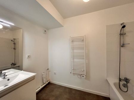 Location Appartement 3 pièces 59m² CORBEIL ESSONNES 91100 - Photo 3