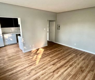 11235 117 Street - Photo 5