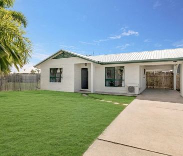 Tropical Oasis in Prime location! - Photo 6